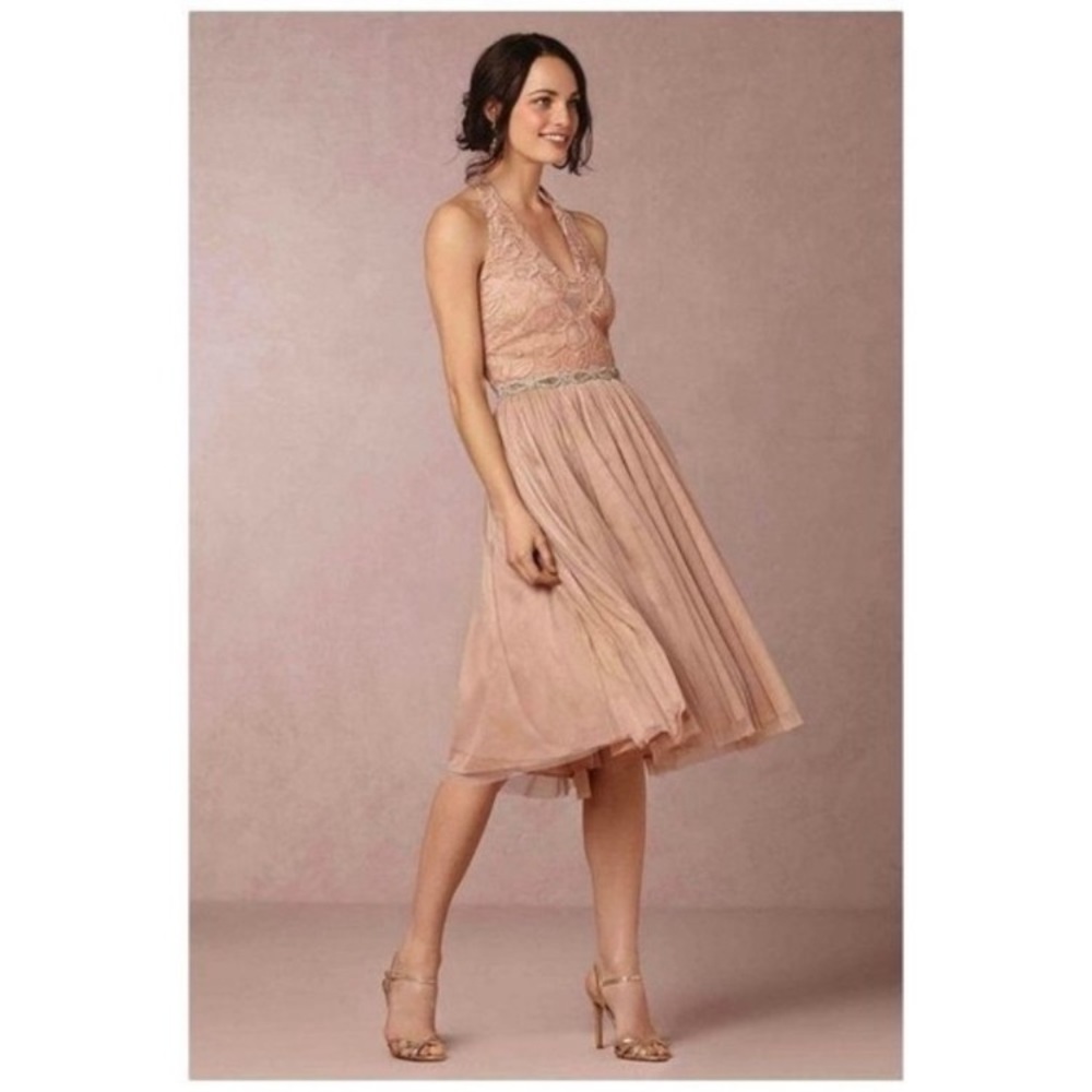 NWT Donna Morgan Tessa Feather
Pink Rose Dress